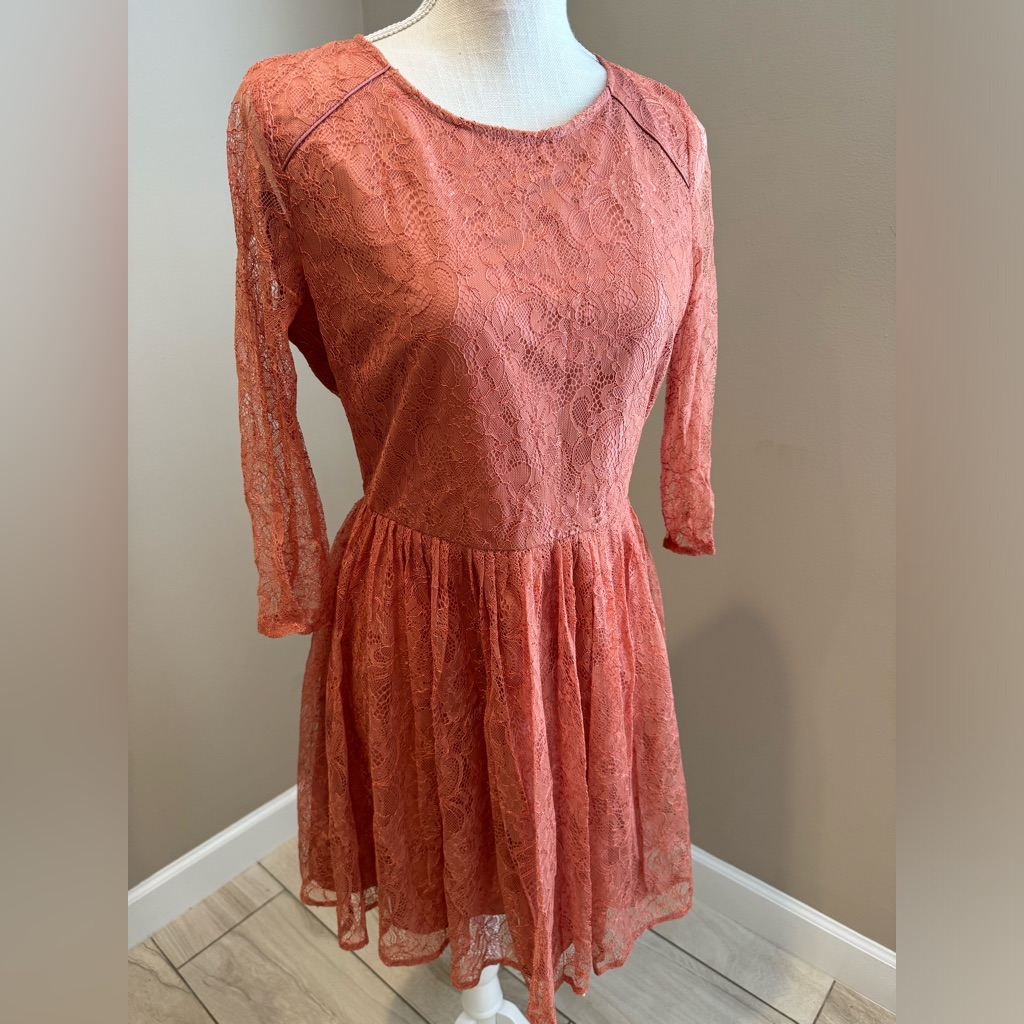 5 For $30 Forever 21 All Over Lace Midi Dress